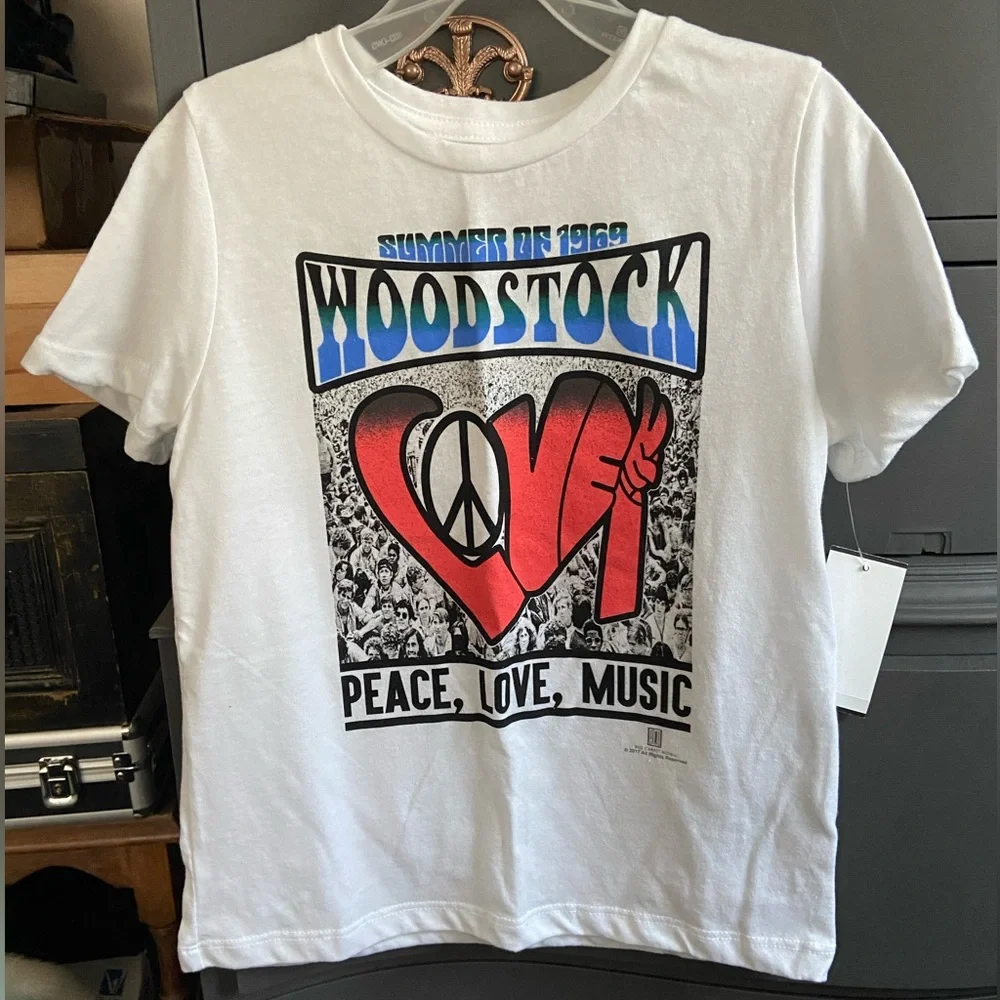 NWT Mini fine Woodstock Graphic T-shirt Size 6